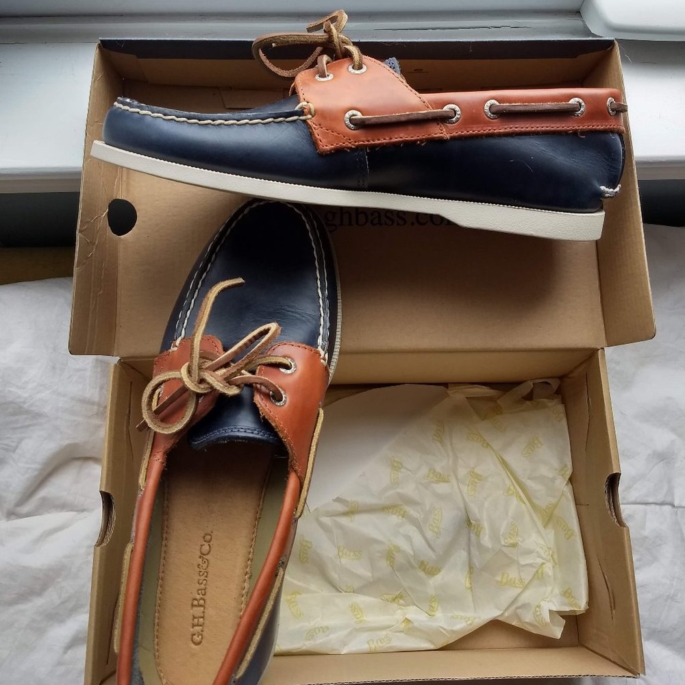 Bass Hampton Boat Shoes Size 9M